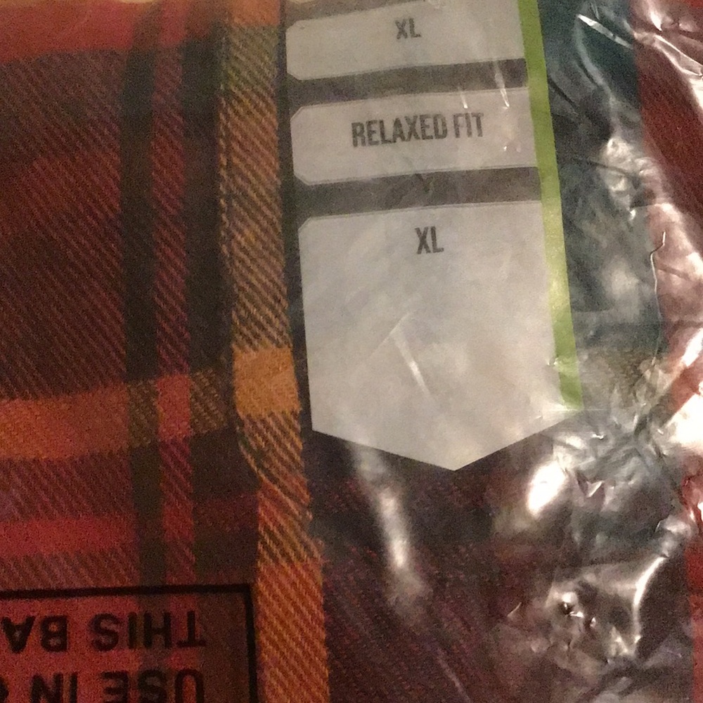 Duluth Trading Flannel Shirt Men's XL Red RELAXED FIT [New With Tags] - Picture 3 of 5